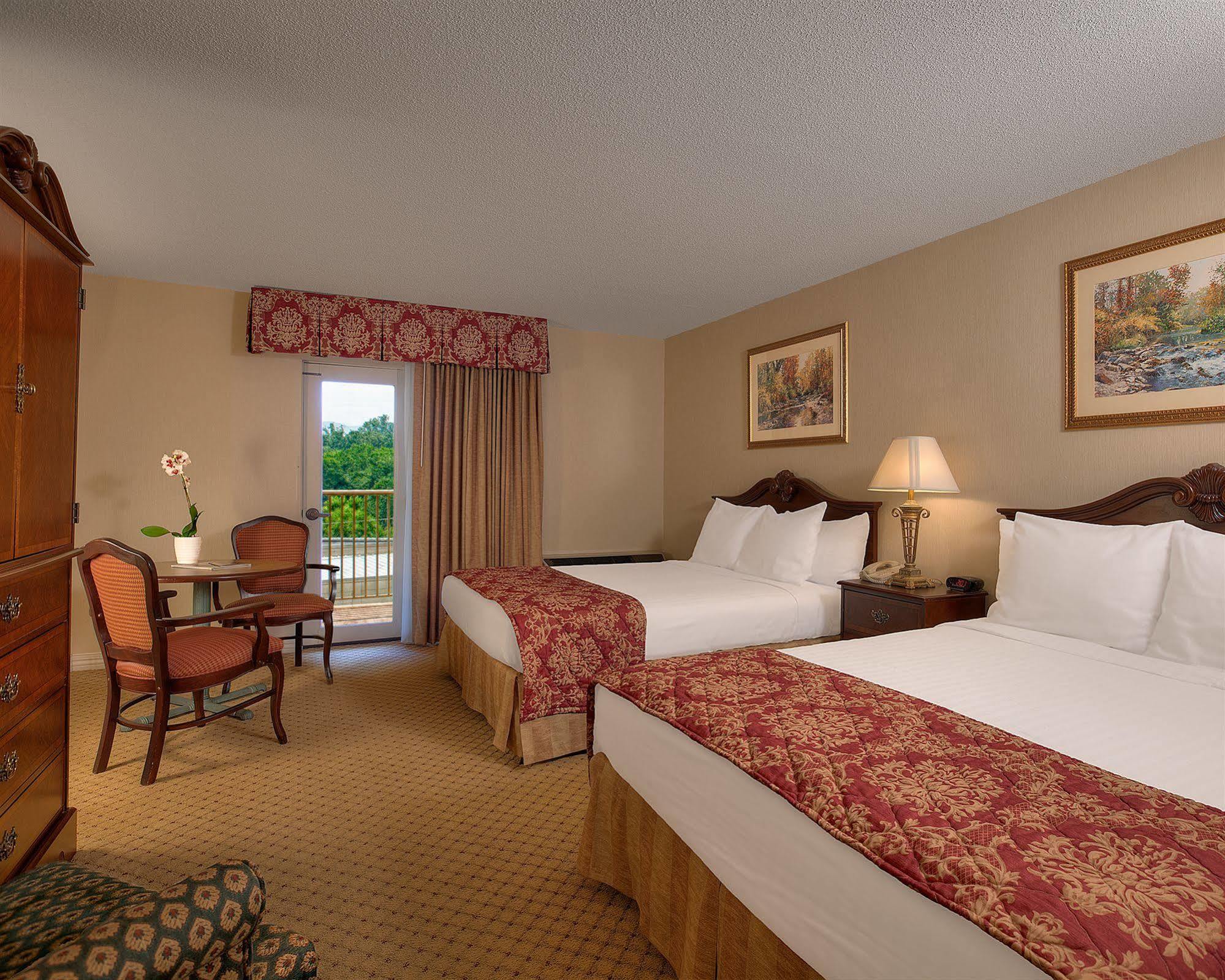 Music Road Resort Inn 비둘기 포지 외부 사진