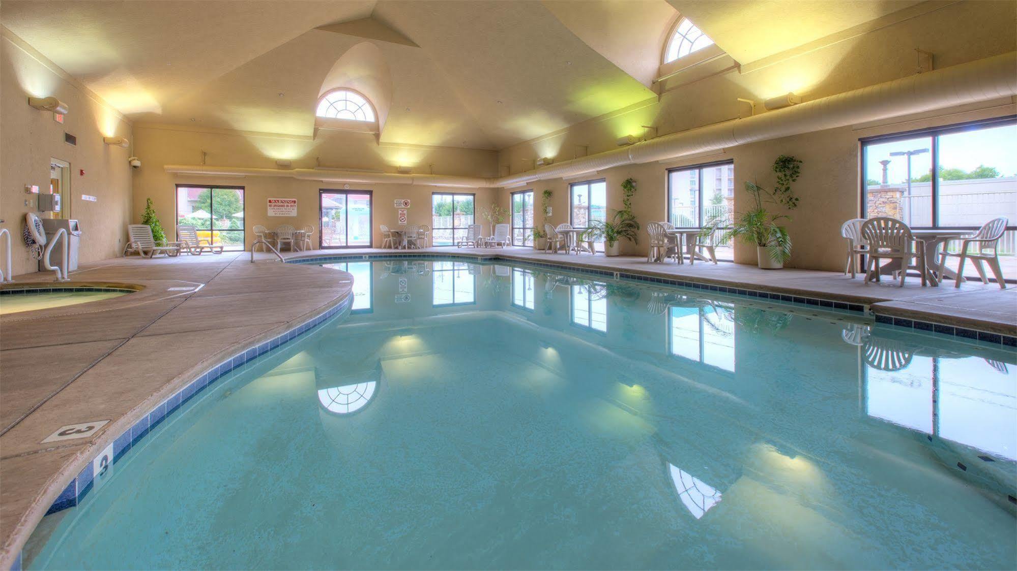 Music Road Resort Inn 비둘기 포지 외부 사진